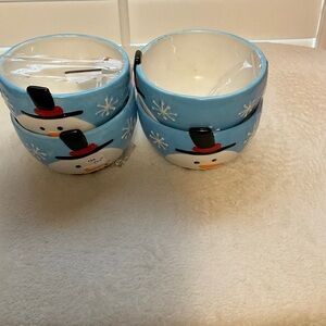 Snowman Themed Blue and White Dinnerware Set